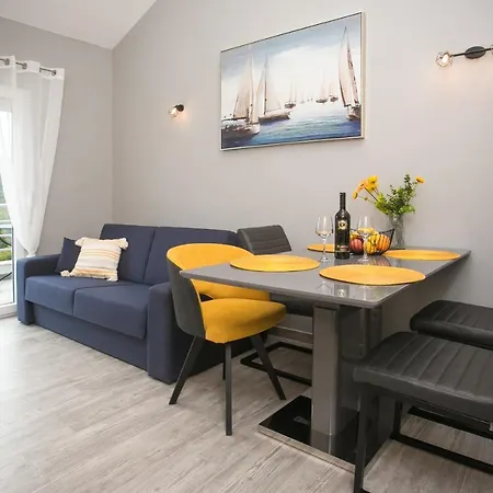 Vallissurda * Nečujam