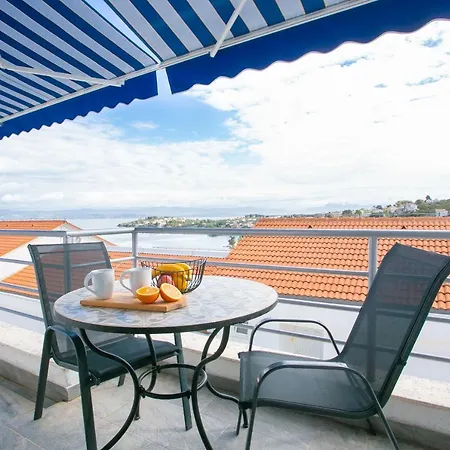 Vallissurda Apartament Nečujam